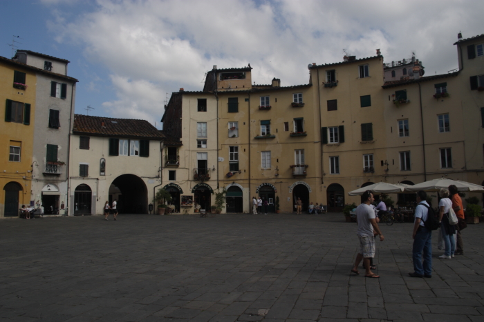 Lucca - Piazza Anfiteatro