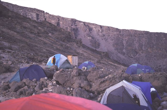 Camp Barafu Hut 4540m