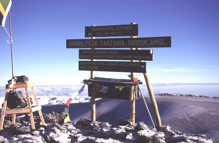 Uhuru Peak 5896m