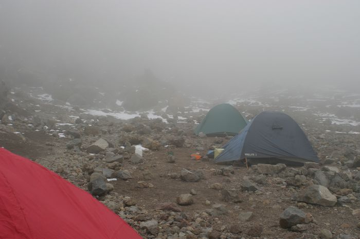 Camp Arrow Hut 4900m